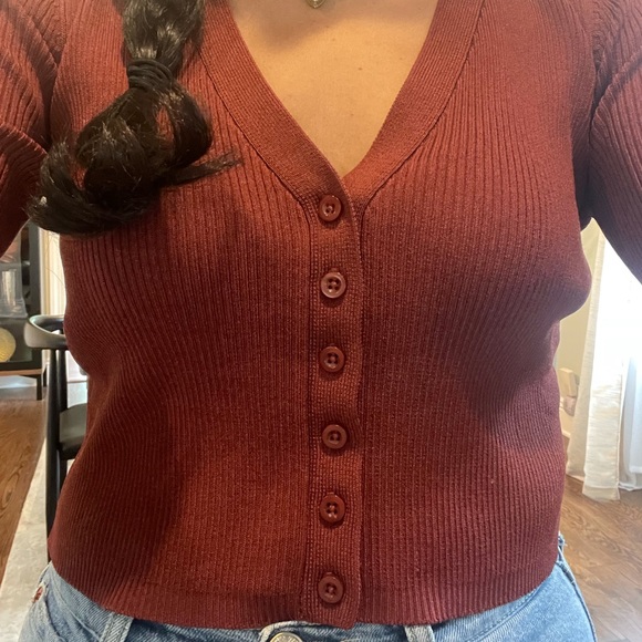🔴SOLD🔴 Zara Cropped Cardigan Sweater - Picture 4 of 7